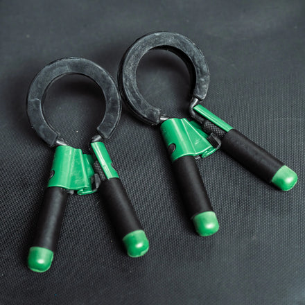 Cinch Clips: Rubber Gripped Barbell Collars Fringe Sport