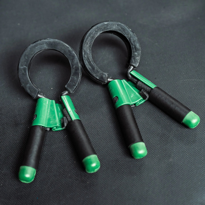 Cinch Clips: Rubber Gripped Barbell Collars Fringe Sport