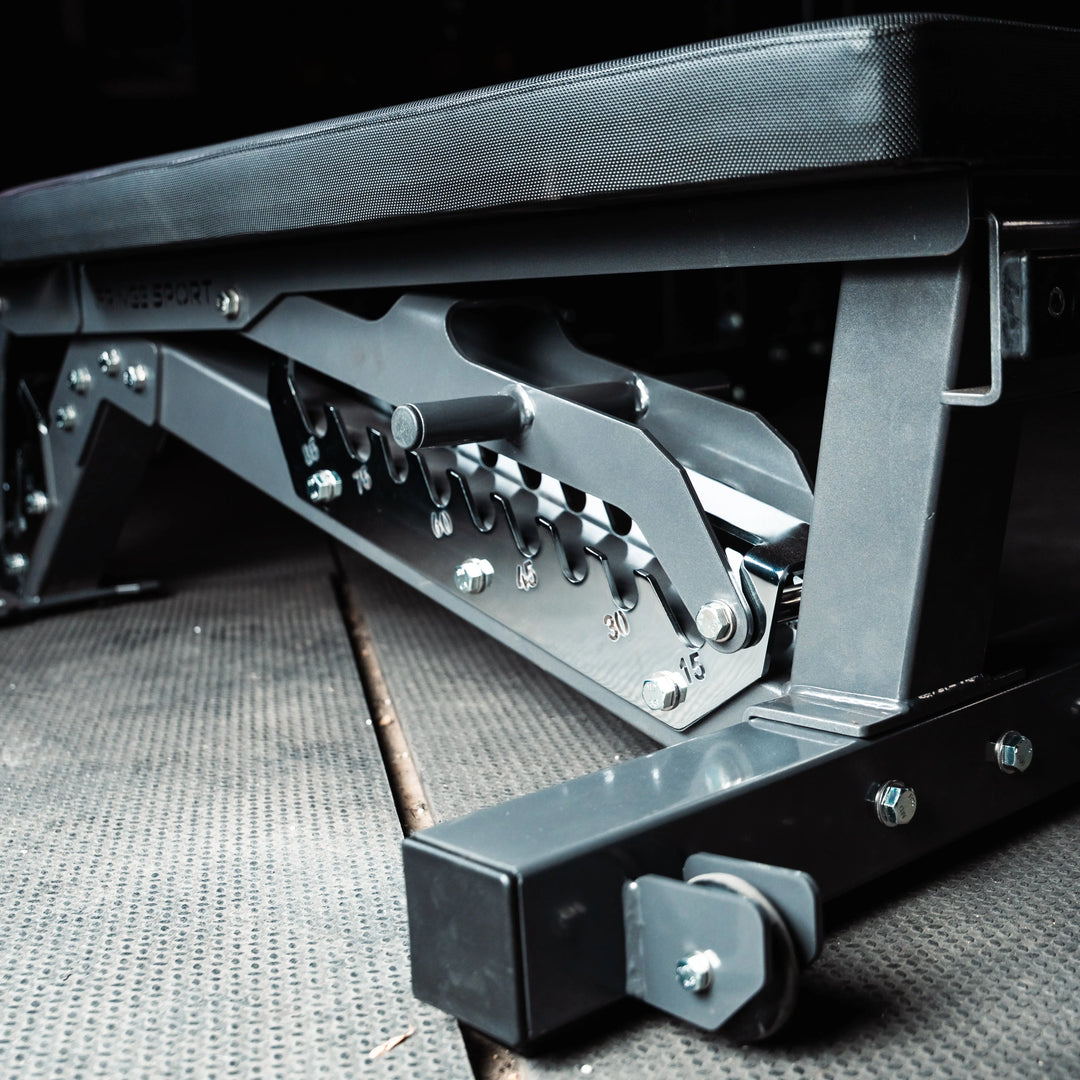 Falcon Bench Fringe Sport